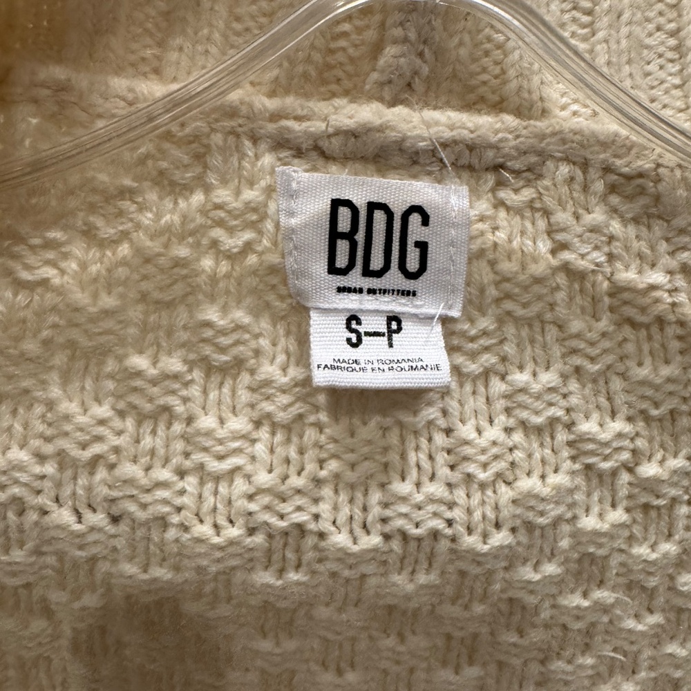BDG Cable Knit Cardigan - Picture 2 of 2